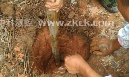 振動監(jiān)測儀對地下5米的打樁振動監(jiān)測